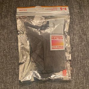 Brand New Uniqlo U-neck Long Sleeve T-shirt
